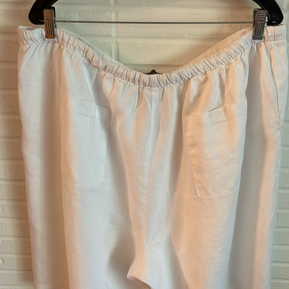 Avenue by Jessica London - Picture 4 of 11